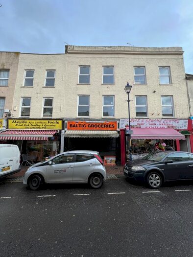 1 Bedroom Flat To Rent In Queen Street, Gravesend, DA12