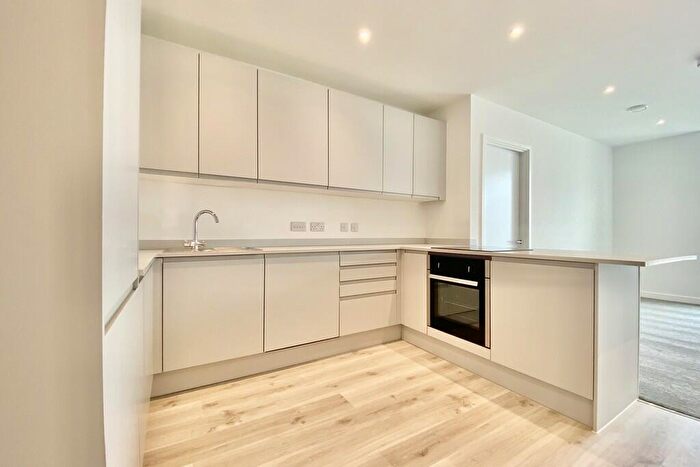 1 Bedroom Apartment To Rent In No. Old Trafford, Manchester, M17