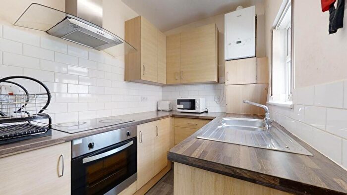 3 Bedroom House To Rent In Shoreham Street, Sheffield, S1