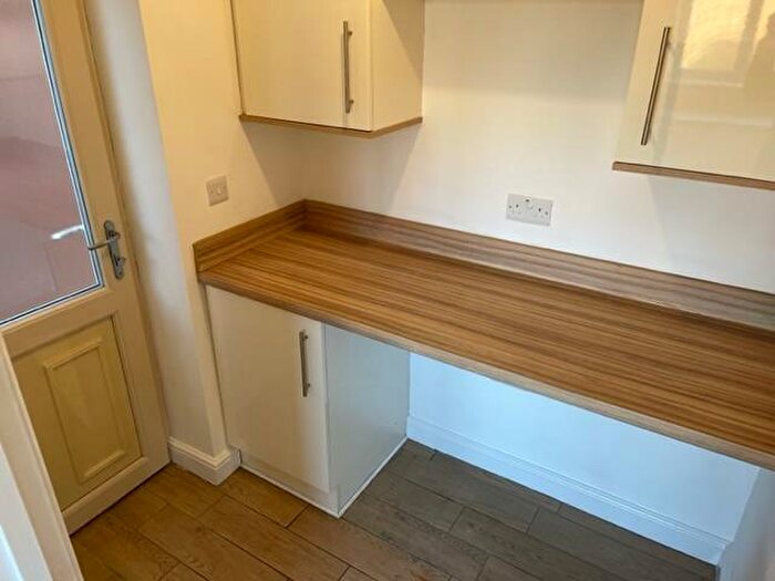 4 Bedroom House To Rent In Pilot Drive, Hucknall, Nottingham, NG15