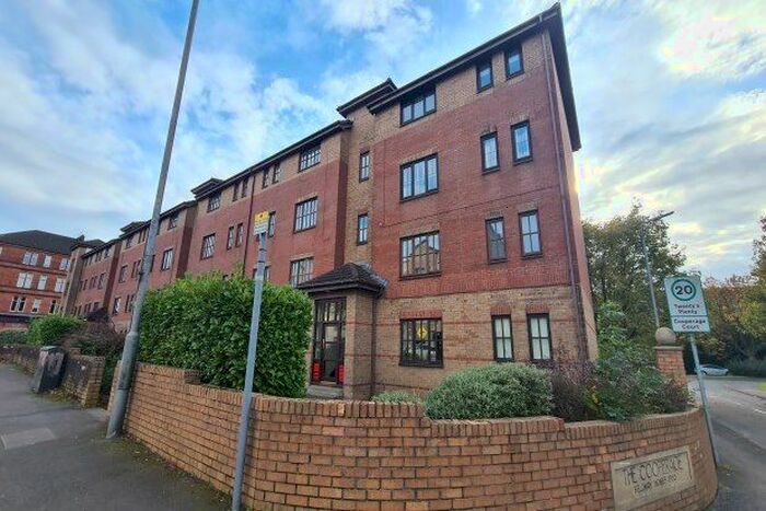 2 Bedroom Flat To Rent In Dumbarton Road, Glasgow, G14