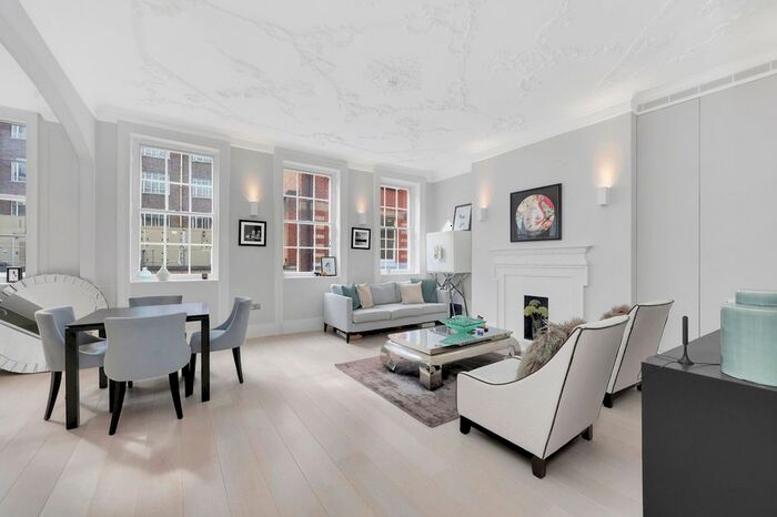 2 Bedroom Flat To Rent In Warwick Court, Bloomsbury, WC1R