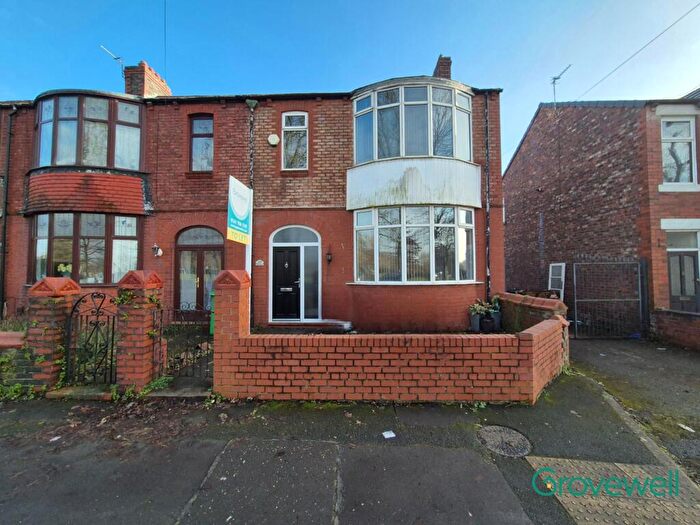 3 Bedroom Semi-Detached House To Rent In Parkhurst Avenue, Manchester, M40