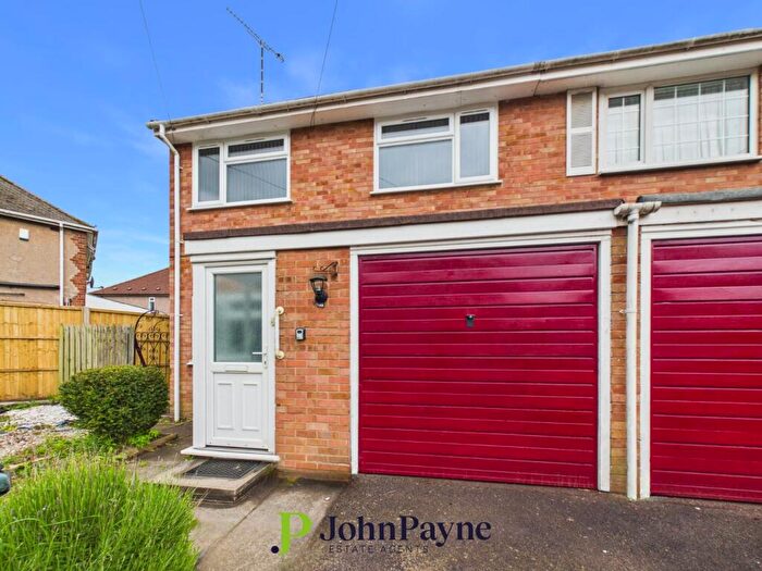 3 Bedroom Semi Detached House To Rent In Woodstock Road, Cheylesmore, Coventry, CV3