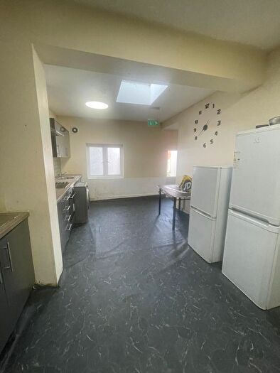 7 Bedroom Terraced House To Rent In Eastern Avenue, Ilford, IG4