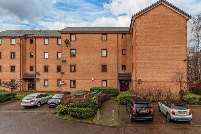 2 Bedroom Flat For Sale In Sheriff Park, Edinburgh, EH6