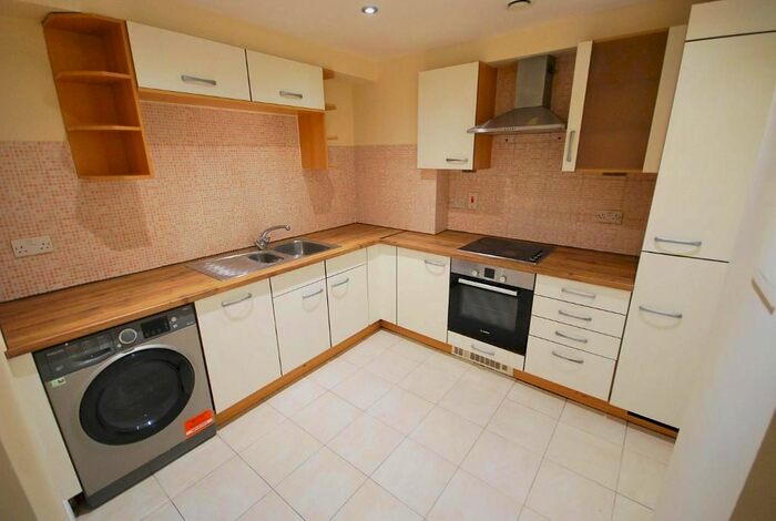 2 Bedroom Flat To Rent In Mercury House, Heathcroft, London, W5