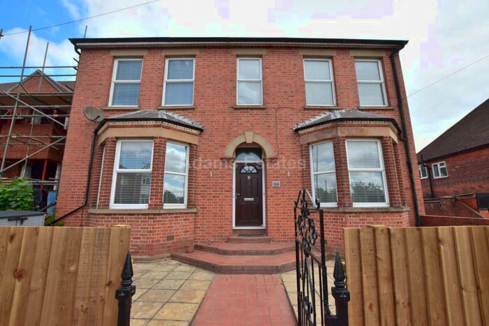 8 Bedroom Detached House To Rent In Norcot Road, Reading, RG30