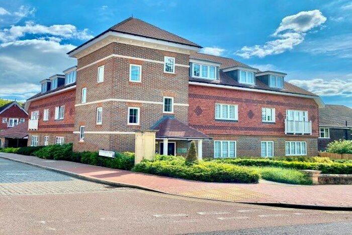 1 Bedroom Flat To Rent In Culverden Park, Tunbridge Wells, TN4