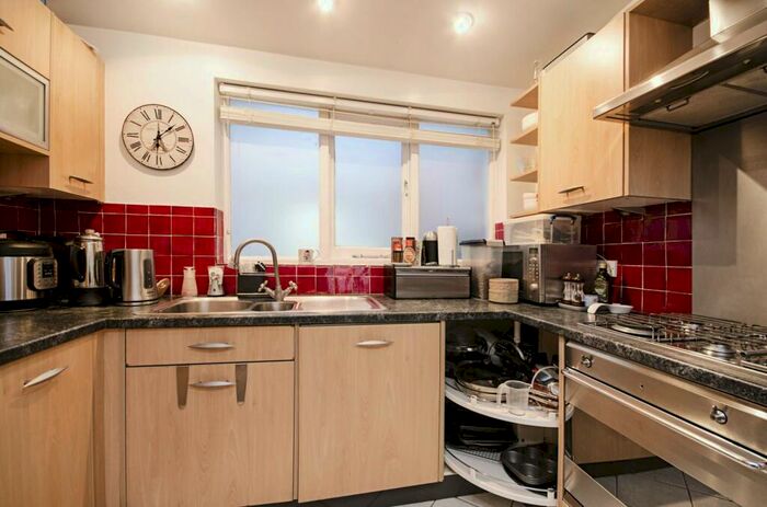 2 Bedroom Flat To Rent In Ryders Terrace, St John's Wood, London, NW8
