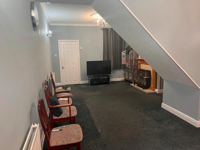 3 Bedroom Terraced House To Rent In Royal Road, Leicester, LE4