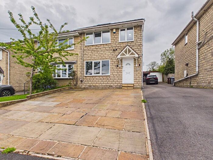 3 Bedroom Semi-detached House For Sale In March Cote Lane, Bingley, West Yorkshire, BD16