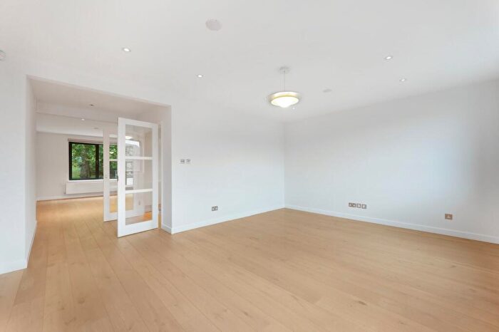 5 Bedroom Terraced House To Rent In Meadowbank, Primrose Hill, NW3