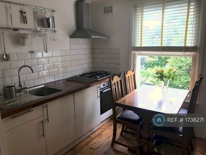 2 Bedroom Flat To Rent In Norwood Road, London, SE24
