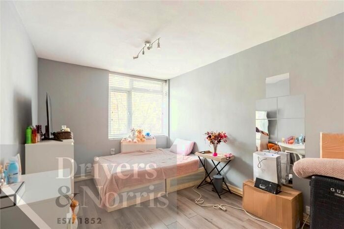 2 Bedroom Flat To Rent In Hornsey Road, Archway, London, N19