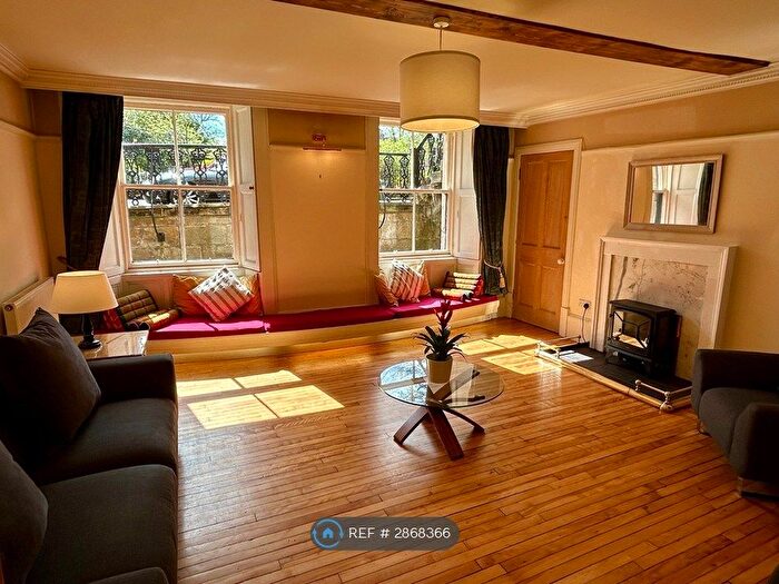 2 Bedroom Flat To Rent In Belmont Crescent, Glasgow, G12