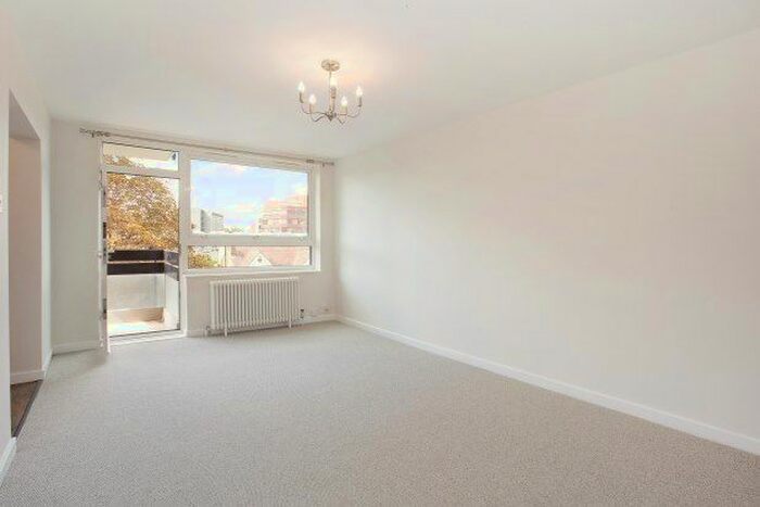 1 Bedroom Flat To Rent In Ranelagh Gardens, London, SW6
