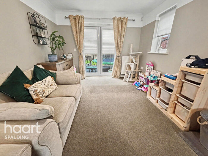 4 Bedroom End Of Terrace House For Sale In Sir Peter Scott Road, Sutton Bridge, PE12