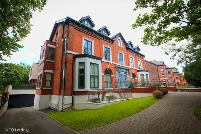 2 Bedroom Apartment To Rent In Linden Court, Didsbury, M20