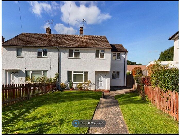 4 Bedroom Detached House To Rent In Hunt Road, Tonbridge, TN10