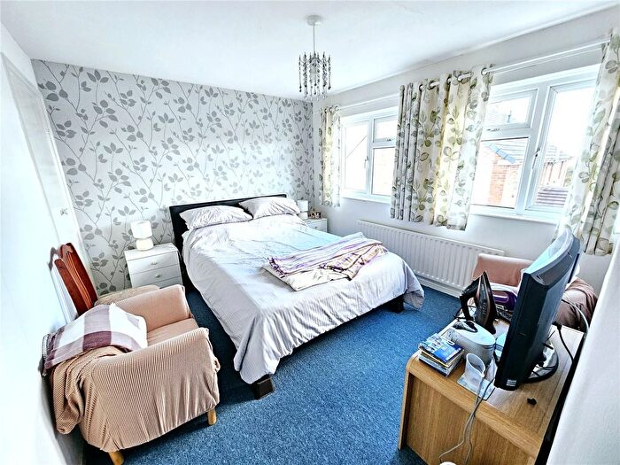 3 Bedroom End Of Terrace House For Sale In Calvesford Road, Torrington, Devon, EX38