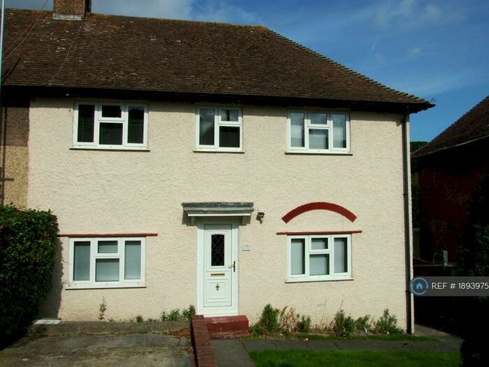 5 Bedroom Semi-Detached House To Rent In Southall Avenue, Brighton, BN2