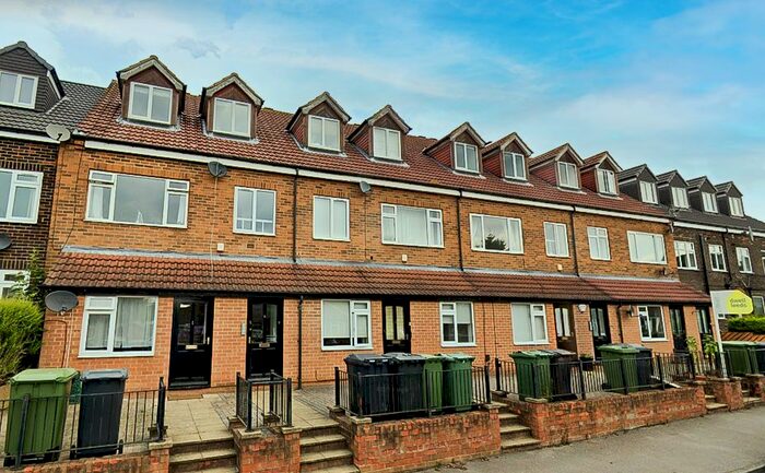 1 Bedroom Flat To Rent In High Moor Crescent, Roundhay, Leeds LS17