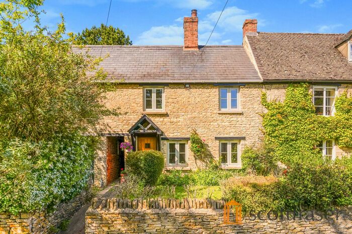 3 Bedroom Cottage To Rent In High Street, Ramsden, Chipping Norton, OX7