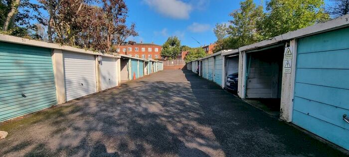 Garage / Parking To Rent In Galsworthy Road Kingston Upon Thames, KT2