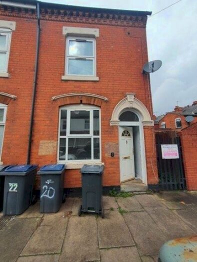 2 Bedroom House To Rent In Kingsley Road, Birmingham, B12