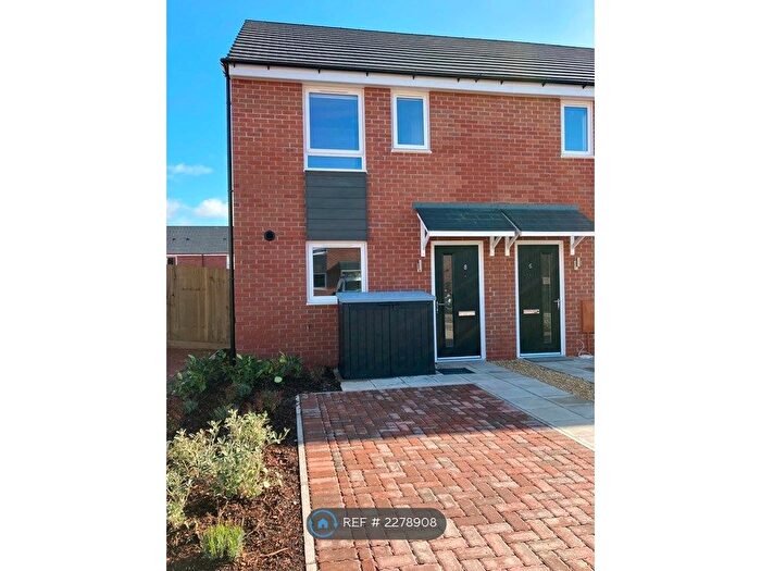 2 Bedroom End Of Terrace House To Rent In Siboney Place, Bridgwater, TA6