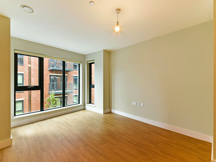1 Bedroom Apartment To Rent In Weavers Yard, Newbury Newbury, RG14