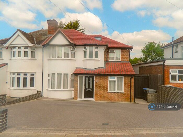 4 Bedroom Semi Detached House To Rent In Uxendon Hill, Wembley, HA9