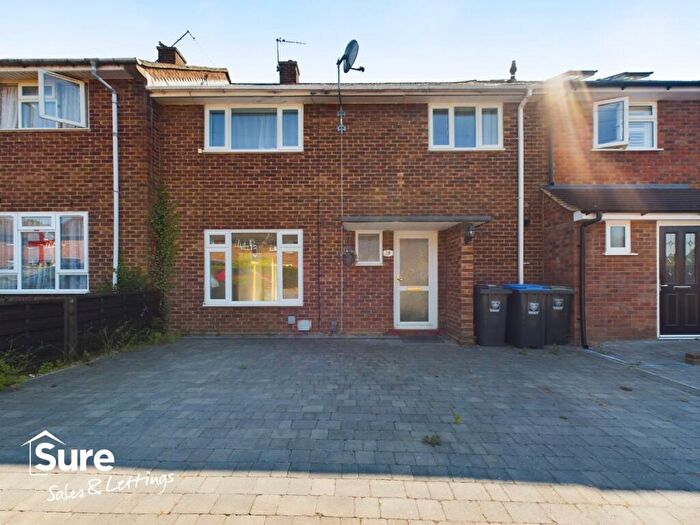 3 Bedroom Terraced House To Rent In Masons Road, Hemel Hempstead, Hertfordshire, HP2