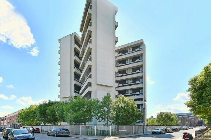 2 Bedroom Flat To Rent In Keeling House, Claredale Street, Bethnal Green, E2