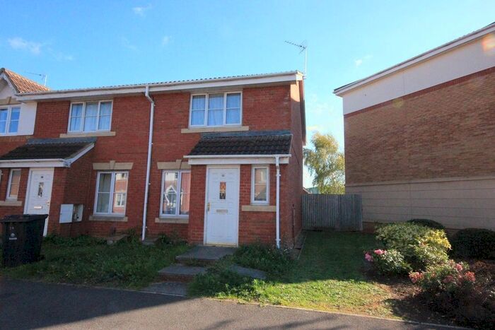 3 Bedroom End Of Terrace House To Rent In Bishops Castle Way, Tredworth, Gloucester GL1