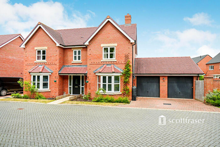 4 Bedroom Detached House To Rent In Hicks Close, OX44