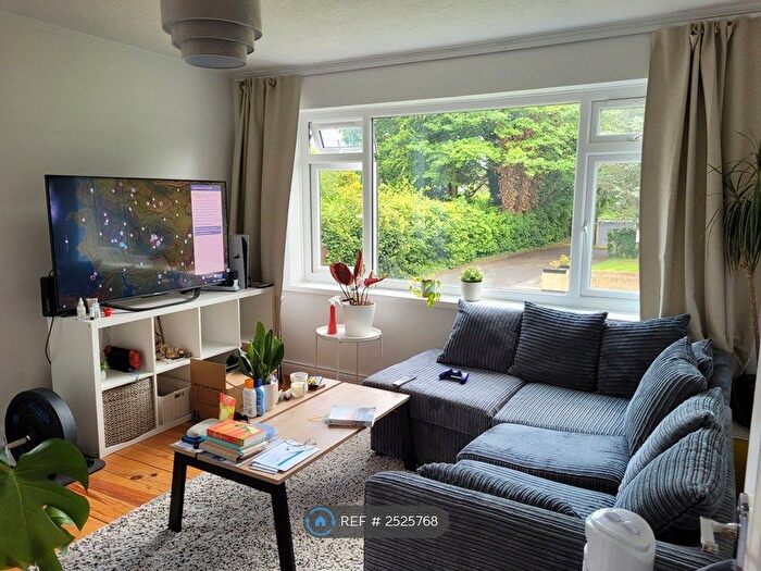 2 Bedroom Flat To Rent In Birch Close, Harborne, Birmingham, B17