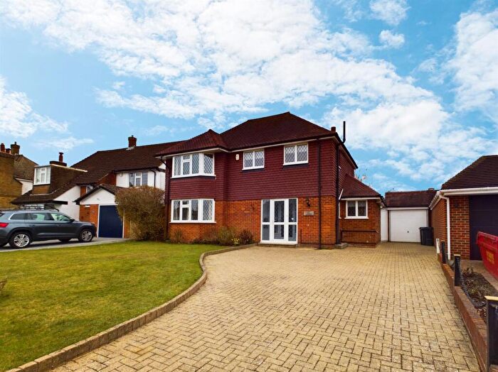 4 Bedroom Detached House To Rent In Shaw Crescent, Sanderstead, CR2