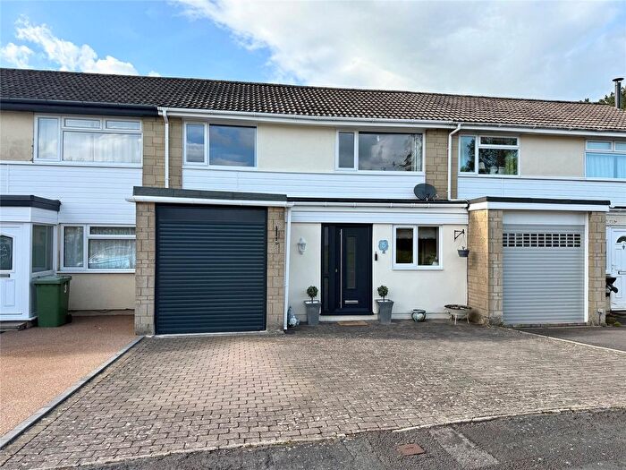 3 Bedroom Parking For Sale In Leystone Close, Frome, Somerset, BA11