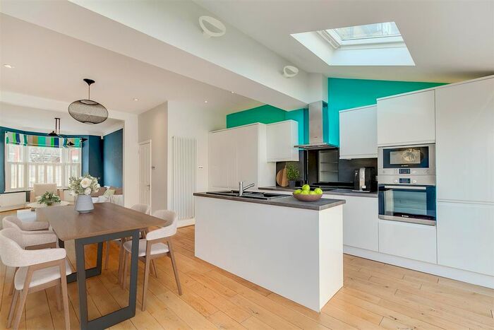 4 Bedroom Terraced House To Rent In Ashen Grove, London, SW19