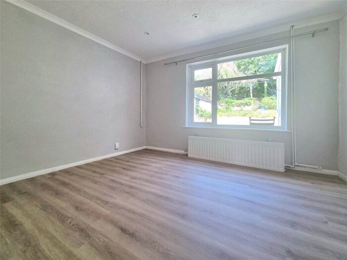 2 Bedroom Bungalow To Rent In Barnfield Road, Orpington, BR5