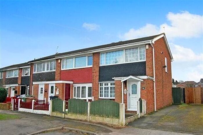 3 Bedroom End Of Terrace House To Rent In Dartmouth Close, Walsall, WS3