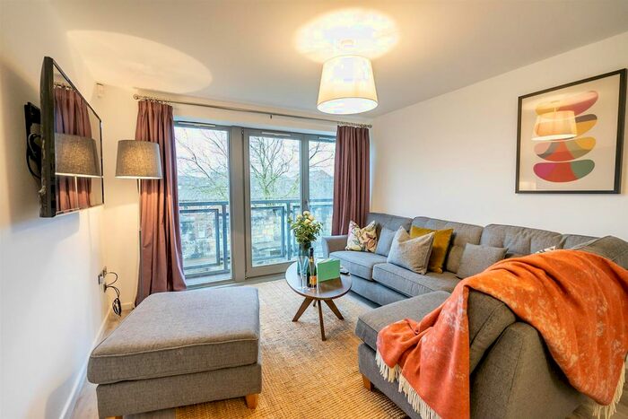 2 Bedroom Flat To Rent In 20 Mcquades Court, York YO1