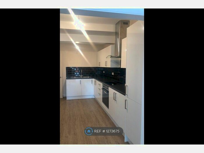 1 Bedroom Flat To Rent In Godfrey Street, Heanor, DE75