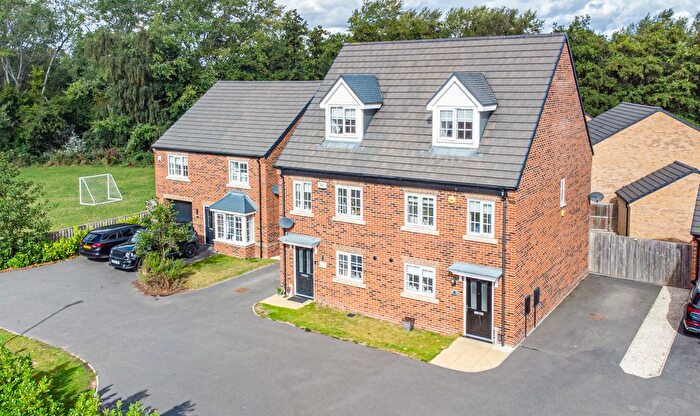 3 Bedroom Semi-Detached House For Sale In Buckthorne Gardens, Normanton, WF6