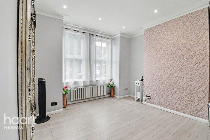 3 Bedroom Terraced House For Sale In Wellington Road, Harrow, HA3