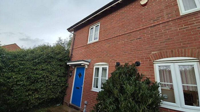 2 Bedroom Terraced House To Rent In Hilton Close, Bedford, Bedfordshire, MK42