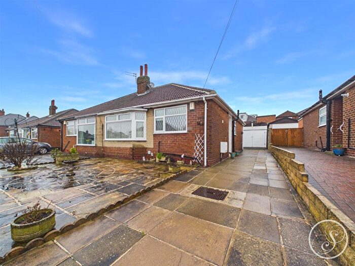 2 Bedroom Bungalow For Sale In Jean Avenue, Leeds, LS15