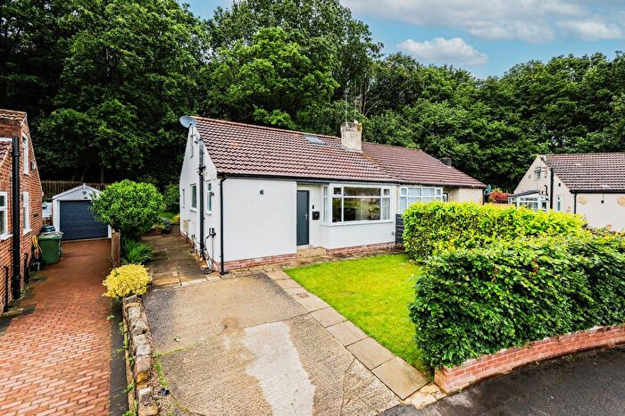 3 Bedroom Bungalow For Sale In Woodway, Horsforth, Leeds, West Yorkshire, LS18